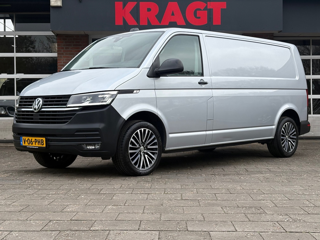 Volkswagen Transporter - 2.0 TDI L2H1 Highline DSG AUTOMAAT/ADAPTIEVE CRUISE CONTROL/camera/150 PK/navi/cruise/airc - AutoWereld.nl