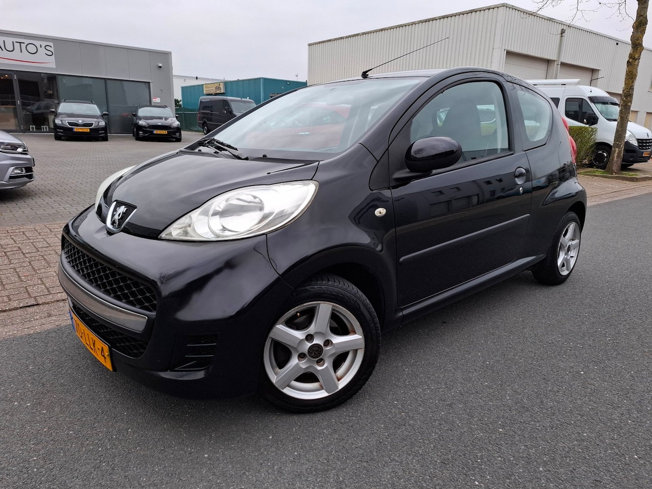 Peugeot 107 - 1.0-12V XS AIRCO/SPORTVELGEN/ELEKTRISCHE RAMEN! - AutoWereld.nl