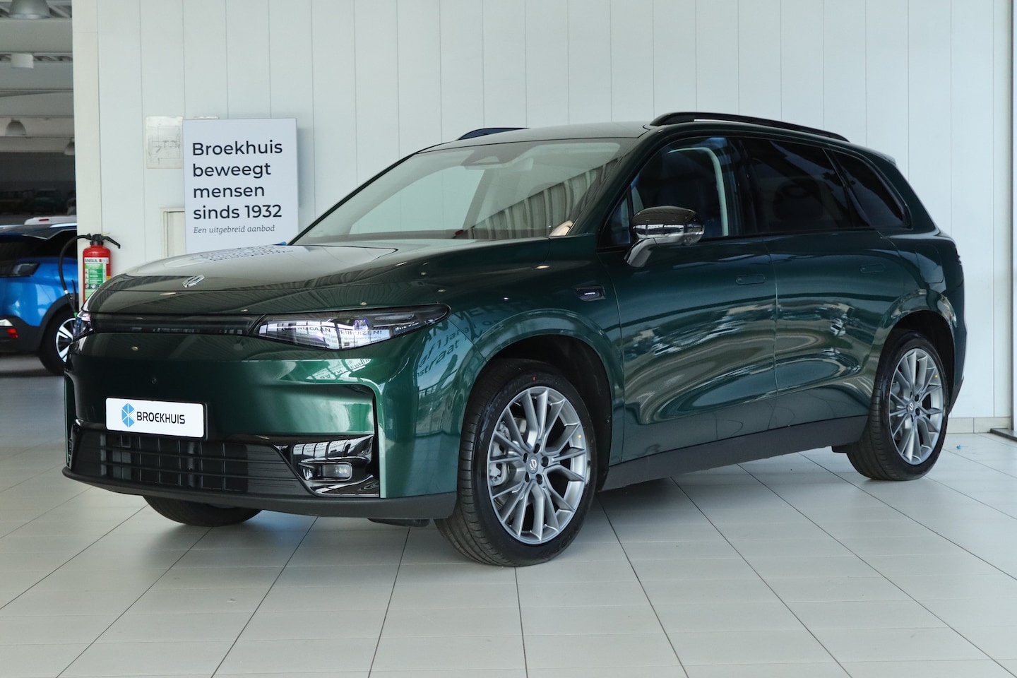 Leapmotor C10 - Design Pro 69.9 kWh | Adapt. Cruise | 360 Camera | Stoelventilatie | 20 Inch | Pano | Keyl - AutoWereld.nl