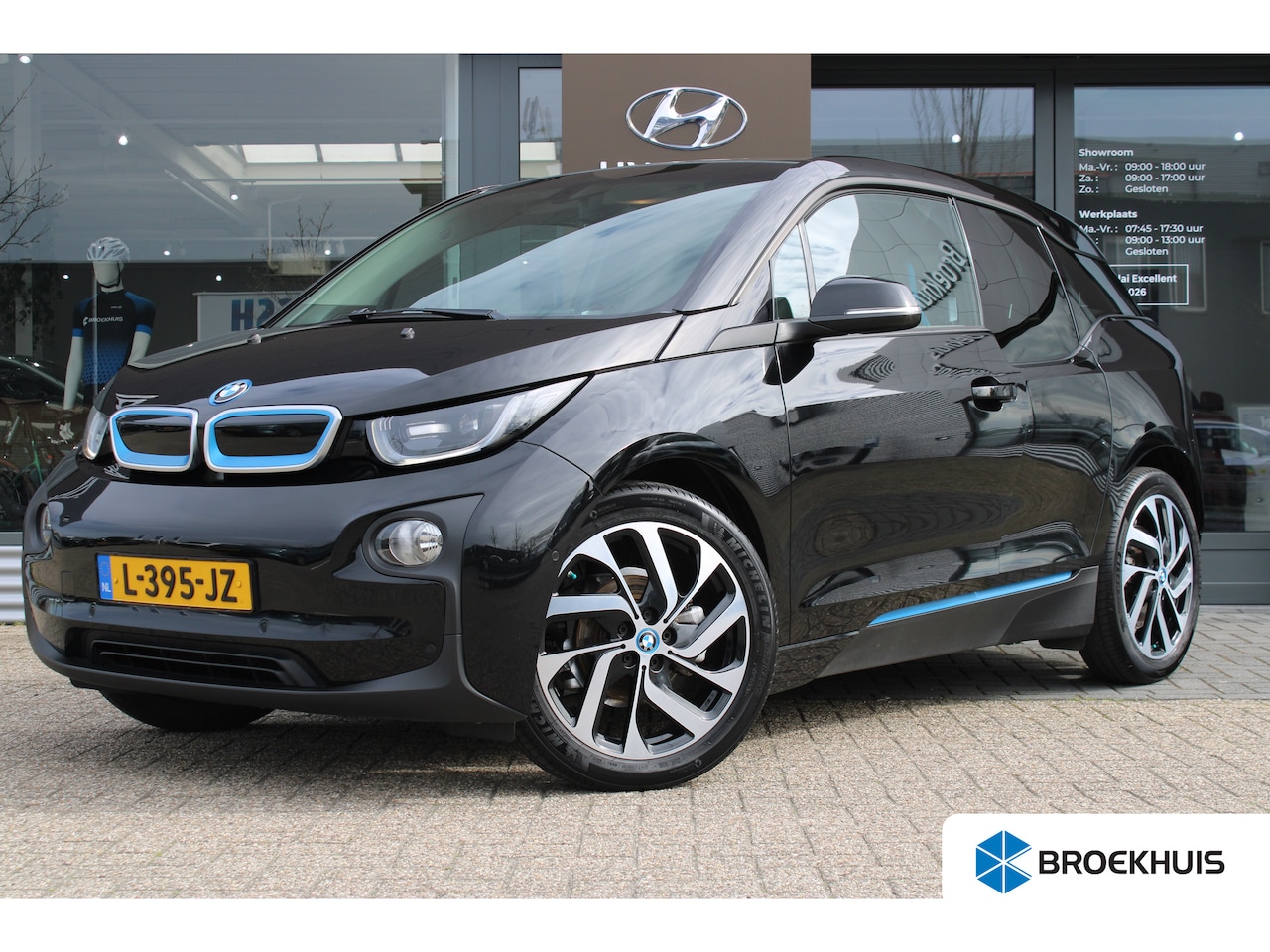 BMW i3 - Executive Edition 120Ah 42 kWh | Achteruitrijcamera | Airco (automatisch) | Keyless entry - AutoWereld.nl