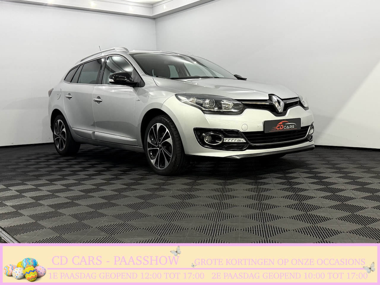 Renault Mégane Estate - 1.2 TCe Bose Camera, Navi, Half leder, Keyless start, Cruise control, Lichtmetalen velgen, - AutoWereld.nl