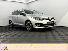 Renault Mégane Estate - 1.2 TCe Bose Camera, Navi, Half leder, Keyless start, Cruise control, Lichtmetalen velgen,