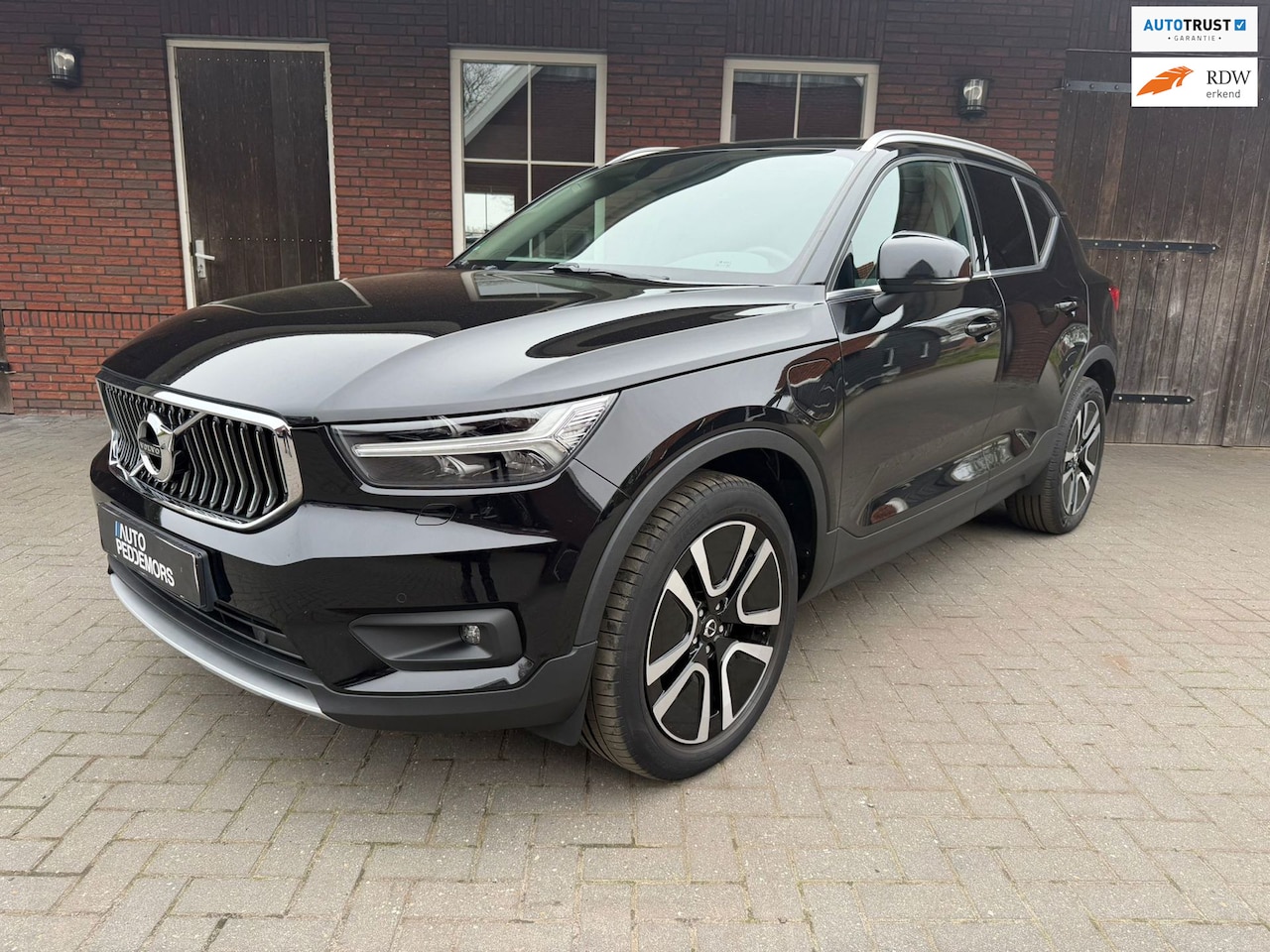 Volvo XC40 - 1.5 T5 Recharge Inscription | EL. Trekhaak| Camera| Blind spot| Stuur/Stoelverwarming - AutoWereld.nl