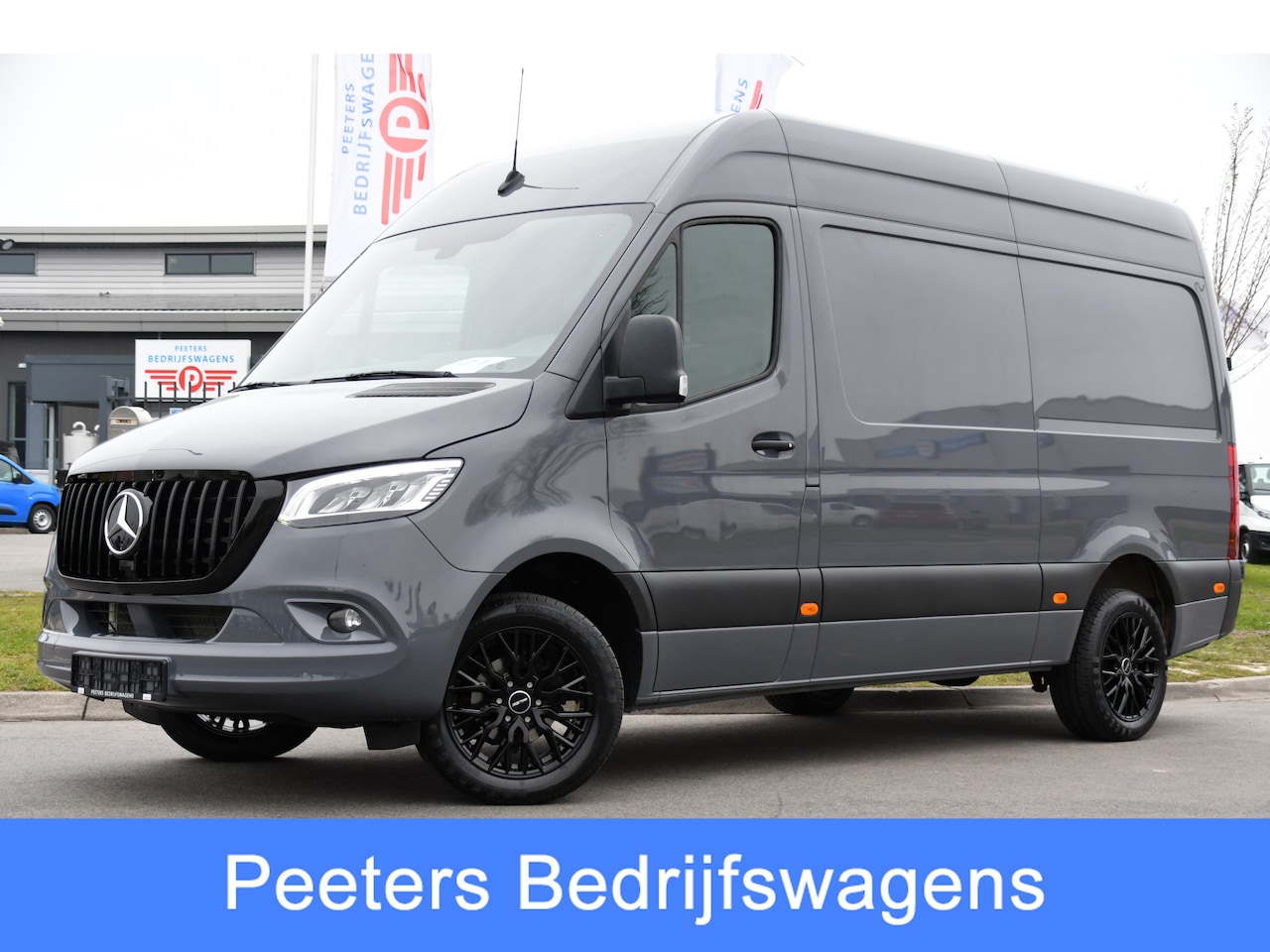 Mercedes-Benz Sprinter - 317 1.9 CDI L2H2 RWD AMG Edition Camera, Cruise, Carplay, LED, Trekhaak, Automaat, Mbux, 1 - AutoWereld.nl