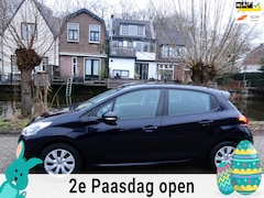 Peugeot 208 - 1.2i 5-deurs 1e eigenaar Airco Cruise Navi 140.000km Zuinig