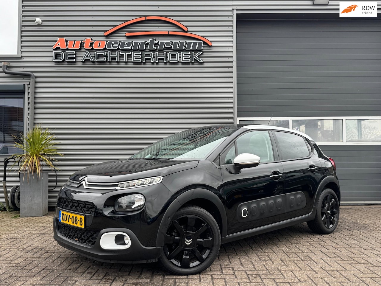 Citroën C3 - 1.2 PureTech S&S Shine Camera | Navi | Stoelverwarming!! - AutoWereld.nl