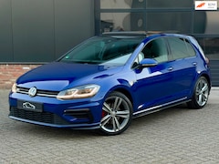 Volkswagen Golf - 1.5 TSI Highline R-Line 150pk Pano/Virtual/Keyless/Navi