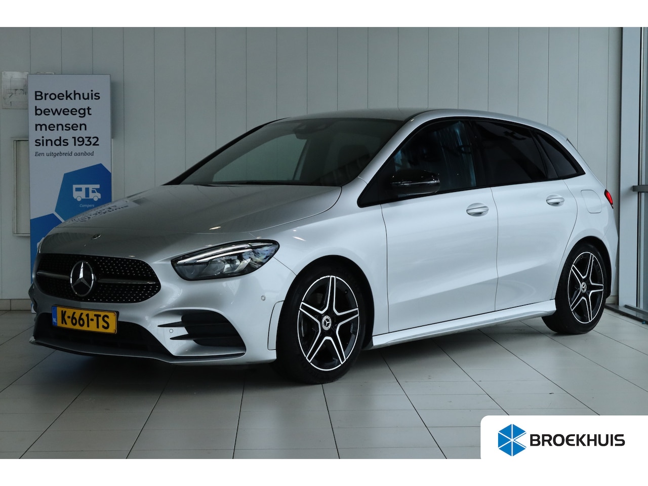 Mercedes-Benz B-klasse - 180 Business Solution AMG | Cruise Control | Camera | Trekhaak | Stoelverwarming | LED | N - AutoWereld.nl