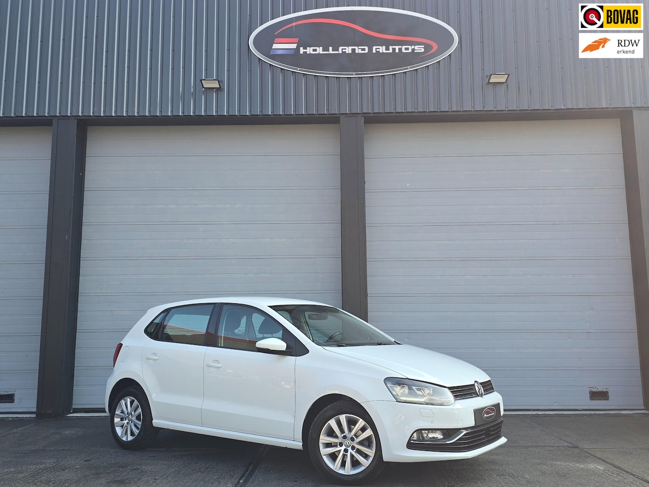 Volkswagen Polo - 1.2 TSI Highline 1.2 TSI Highline, nette staat, goed rijdend, nieuwe ketting - AutoWereld.nl