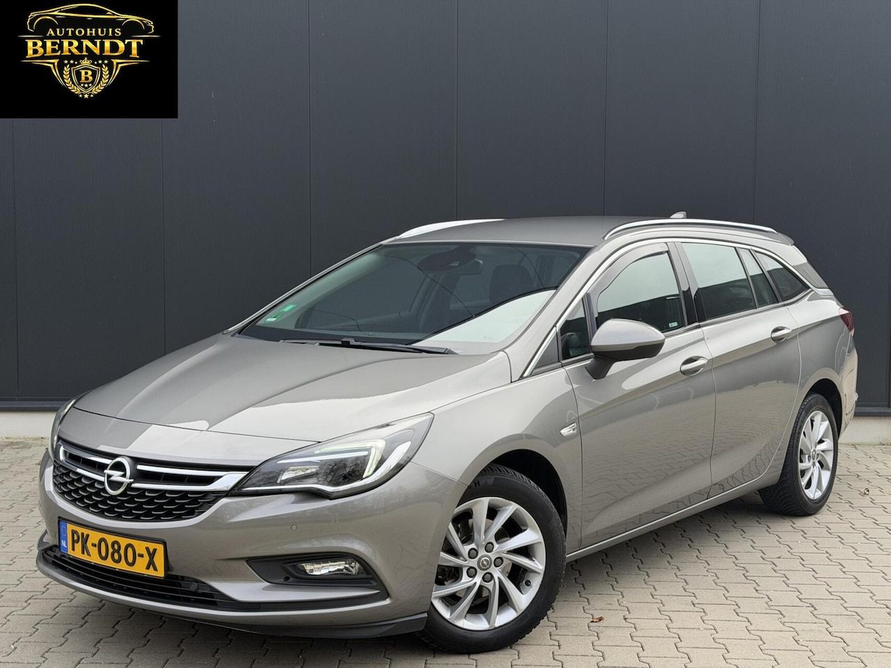 Opel Astra Sports Tourer - 1.4 Innovation Volle auto! - AutoWereld.nl