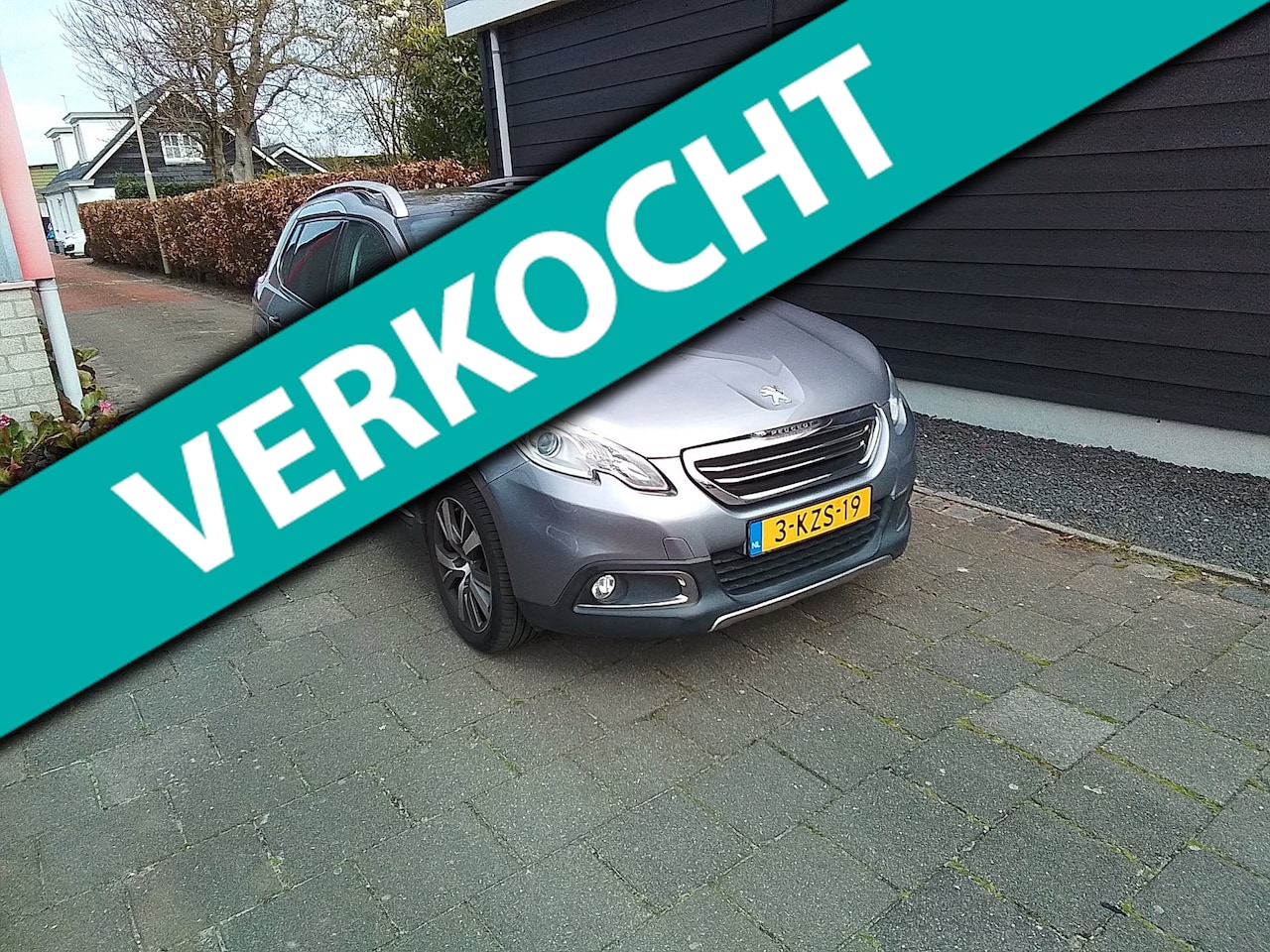 Peugeot 2008 - 1.6 VTi Féline zeer lux.s l.m.v. airco ecc trekhaak - AutoWereld.nl
