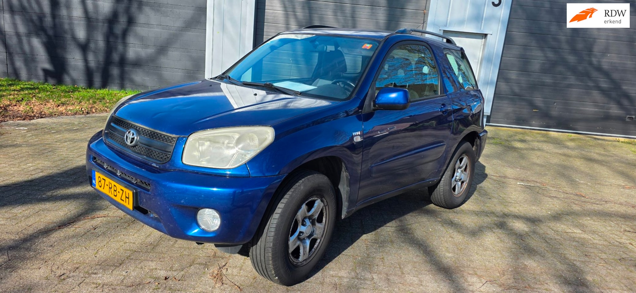 Toyota RAV4 - 1.8-16V VVT-i Luna 1.8-16V VVT-i Luna - AutoWereld.nl