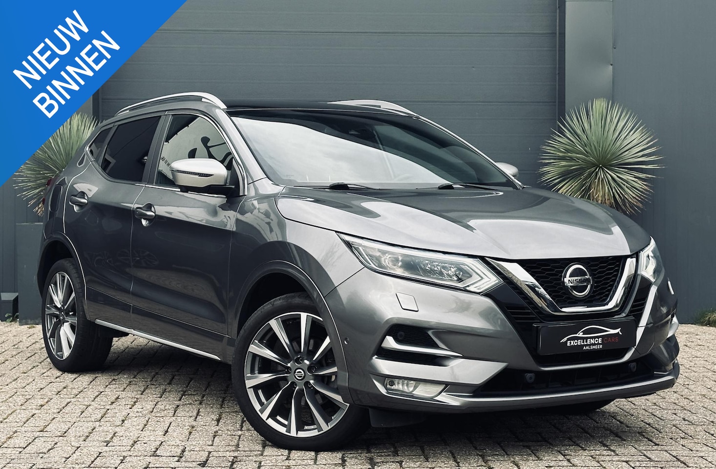 Nissan Qashqai - 1.3 DIG-T Tekna + Pano/Navi/Camera/AppleCarPlay - AutoWereld.nl