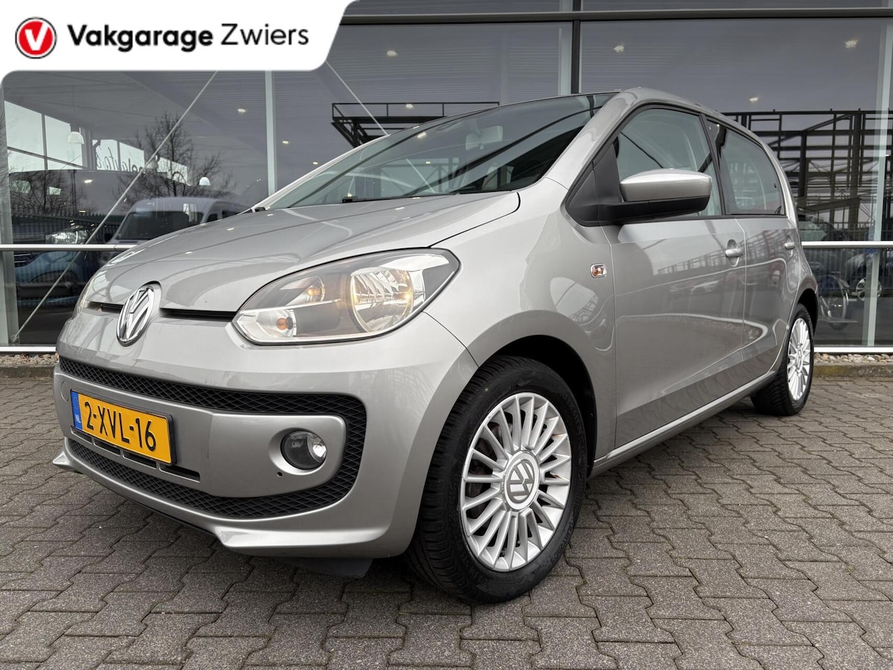 Volkswagen Up! - 1.0 high up! BlueMotion Garmin/Navi/PDC/Airco/LM. - AutoWereld.nl