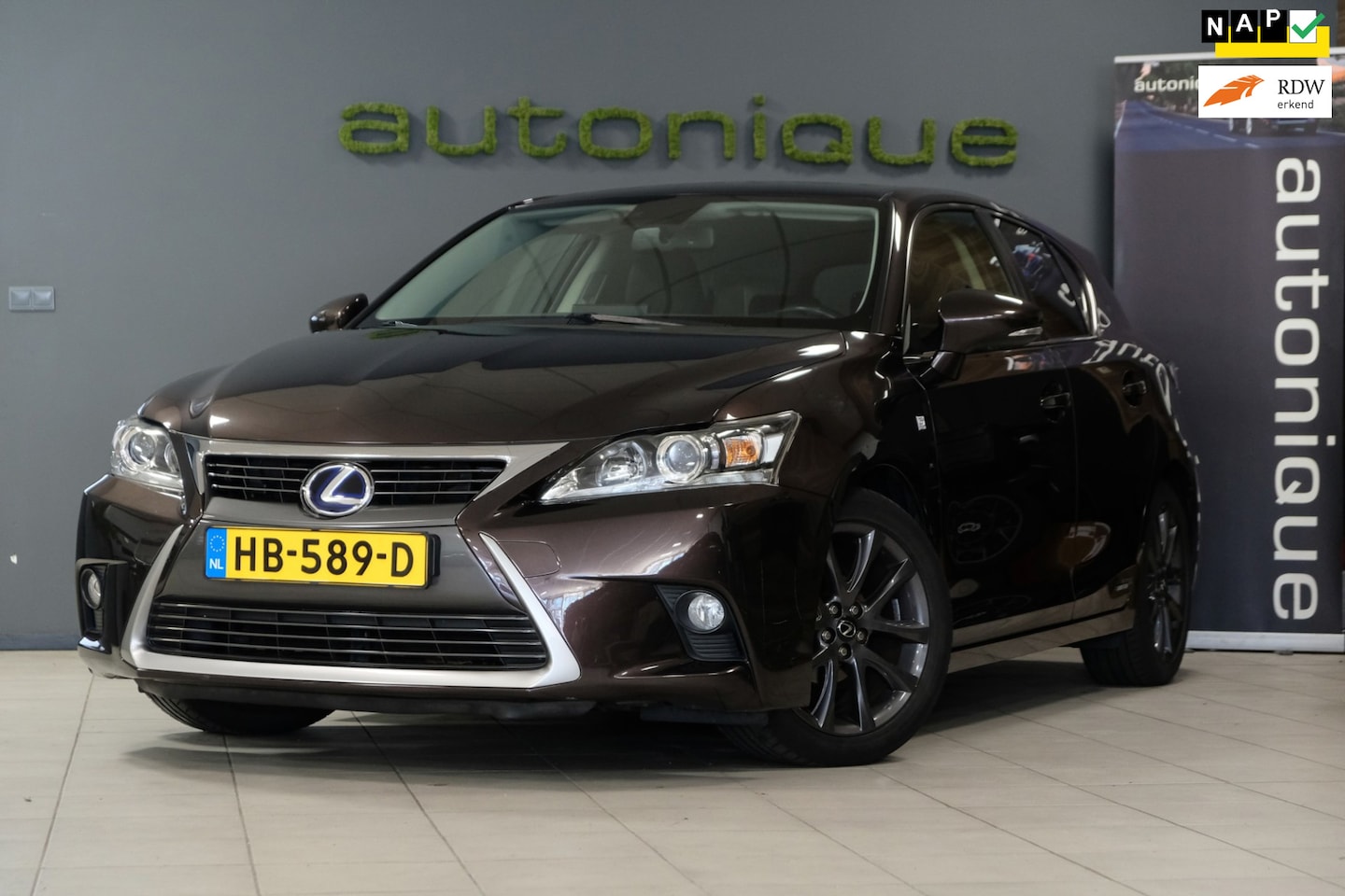 Lexus CT 200h - *25th Edition* Camera/Navigatie/Luxe Bekleding |Origineel NL geleverd| - AutoWereld.nl