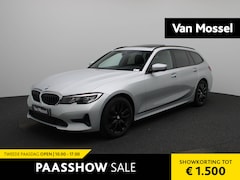 BMW 3-serie Touring - 318i Executive AUTOMAAT | PANORAMADAK | GROOT NAVIGATIE | LEDEREN BEKLEDING | CAMERA | LED