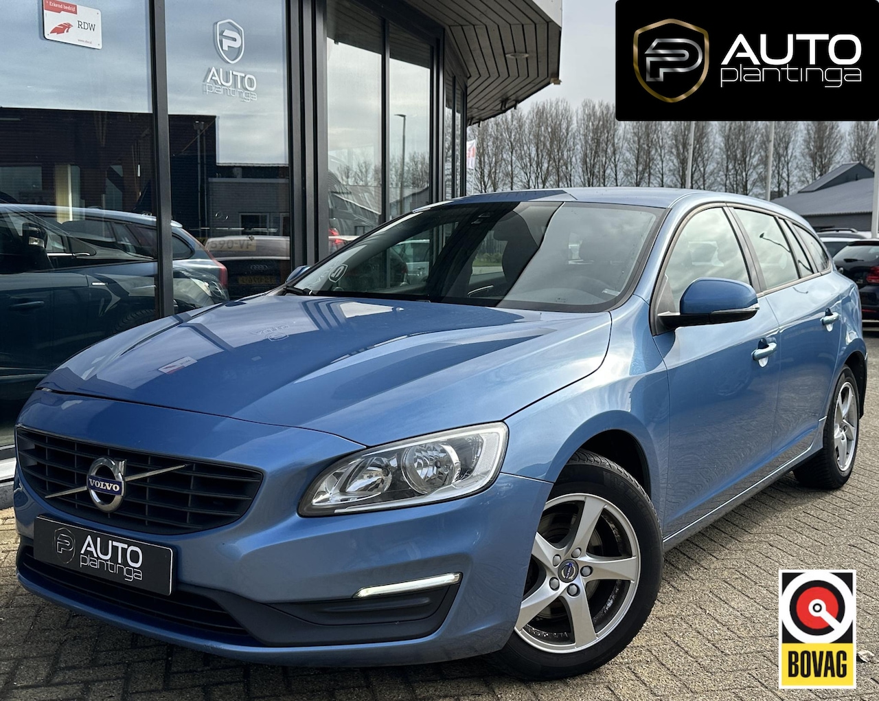 Volvo V60 - 2.0 D3 Kinetic Business 150PK | NL AUTO | 2e Eigenaar | Zeer Nette Staat | Trekhaak | Park - AutoWereld.nl