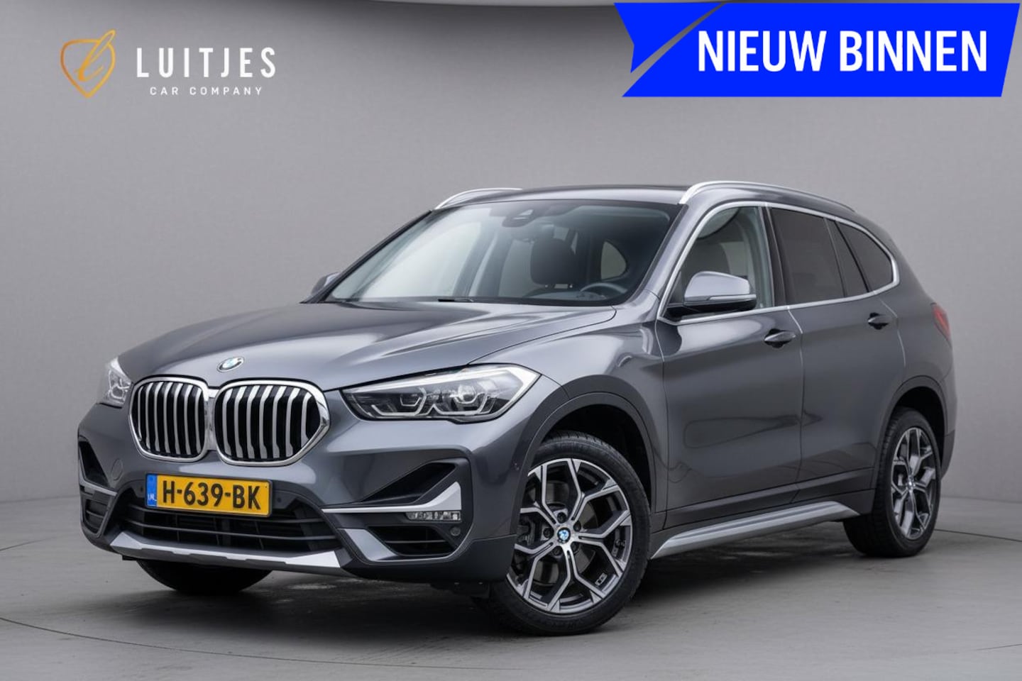 BMW X1 - sDrive20i VDL Nedcar NL-auto|Leder|Harman/Kardon|Camera|HuD|Elek-A.klep|1e-eig.|Dealer-ond - AutoWereld.nl