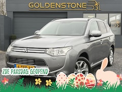 Mitsubishi Outlander - 2.0 PHEV instyle 2e Eigenaar, Trekhaak, Navi, Camera, Clima, Cruise, Stoelverwarming, Schu