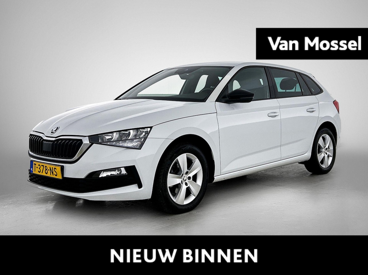 Skoda Scala - 1.0 TSI Sport Business | SPORTSTOELEN | DRAADLOZE TELEFOONLADER | PARKEERSENSOREN ACHTER | - AutoWereld.nl