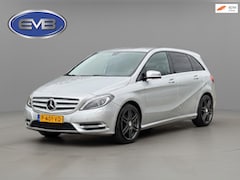 Mercedes-Benz B-klasse - 180, lederen interieur , navigatie, trekhaak , xenon, 18 inch amg, elect bedienbare stoele