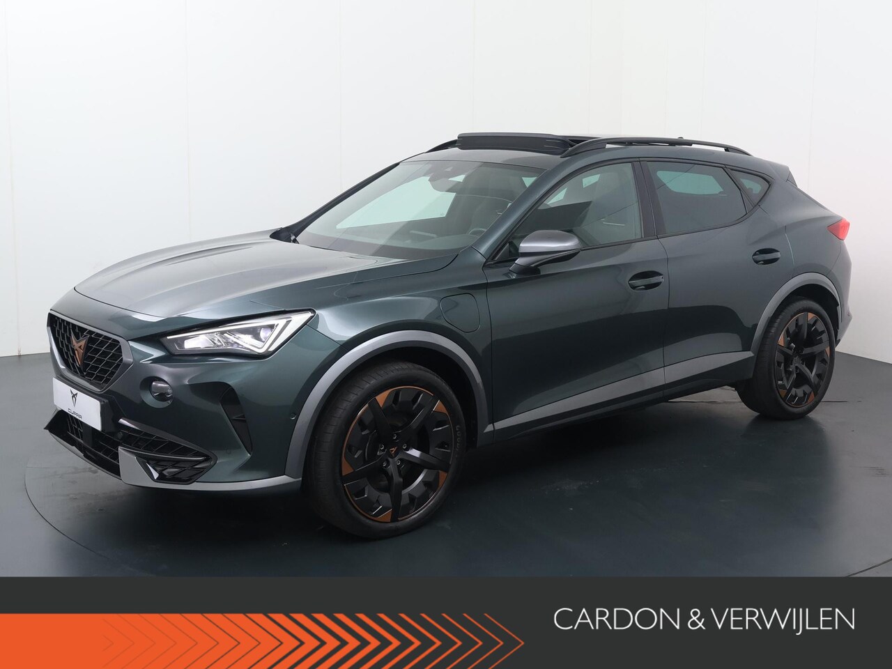 CUPRA Formentor - 1.4 e-Hybrid VZ Performance | 204 PK | SoH 91% | Trekhaak wegklapbaar | Panoramadak | 19" - AutoWereld.nl