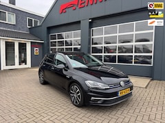 Volkswagen Golf - 1.5 TSI Highline / Pano / ACC / Massage / Camera / Trekhaak / NL Auto met NAP