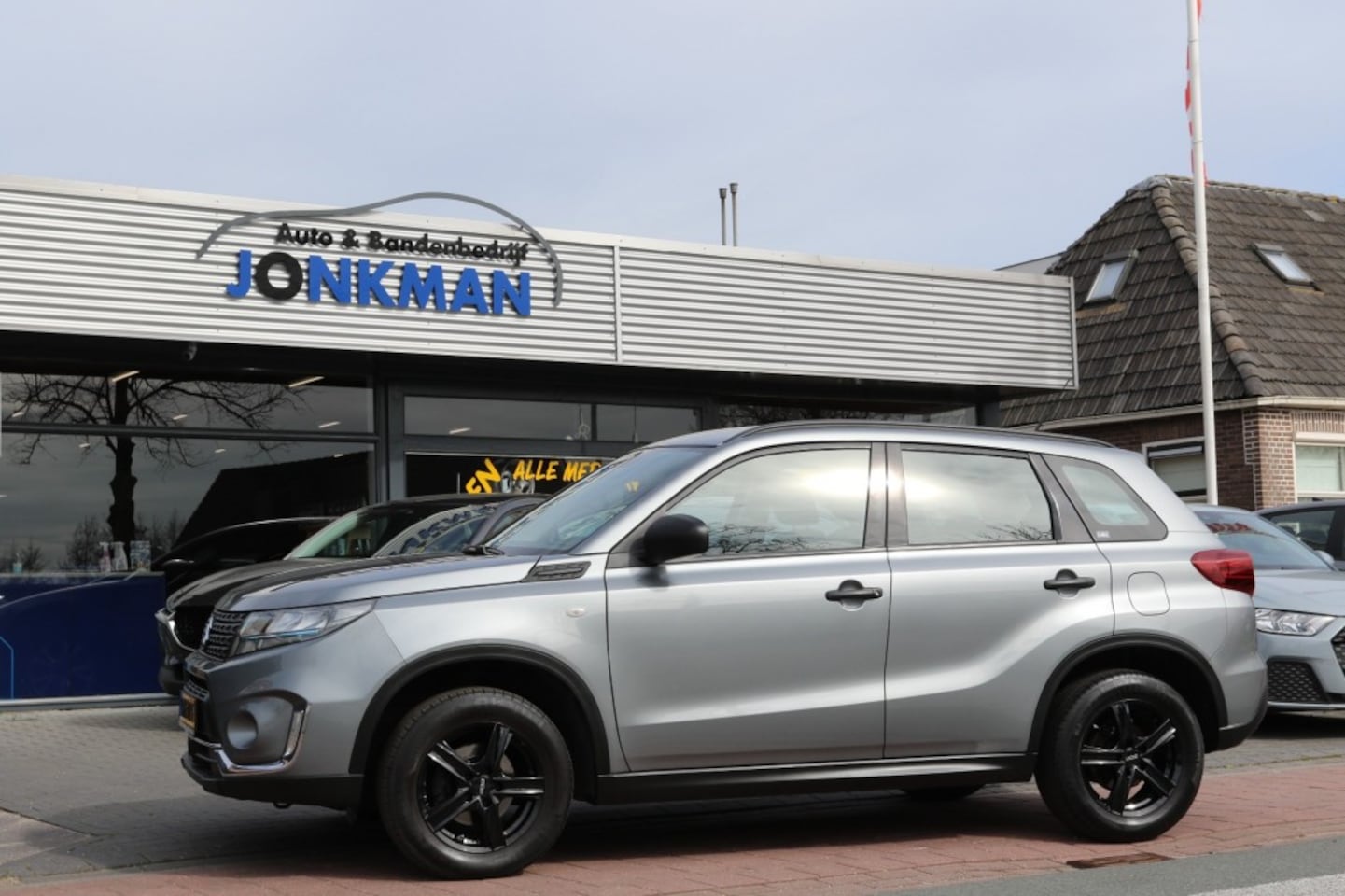 Suzuki Vitara - 1.4 B.JET COMFORT Smart Hybrid 140PK ,TREKHAAK, nette auto - AutoWereld.nl