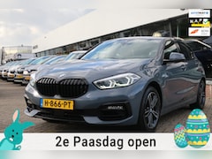 BMW 1-serie - 118i Executive Edition 2e EIG_LED_NAVI_PDC V+A_NL-AUTO_NAP