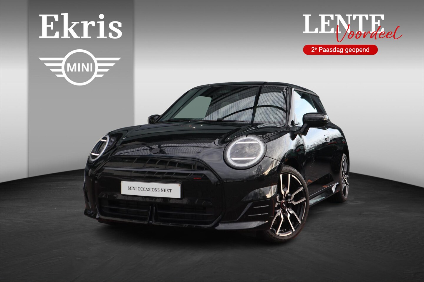 MINI Mini-Electric - Cooper SE John Cooper Works | Stoel- en stuurverwarming | Comfort Access | Panorama Dak | - AutoWereld.nl