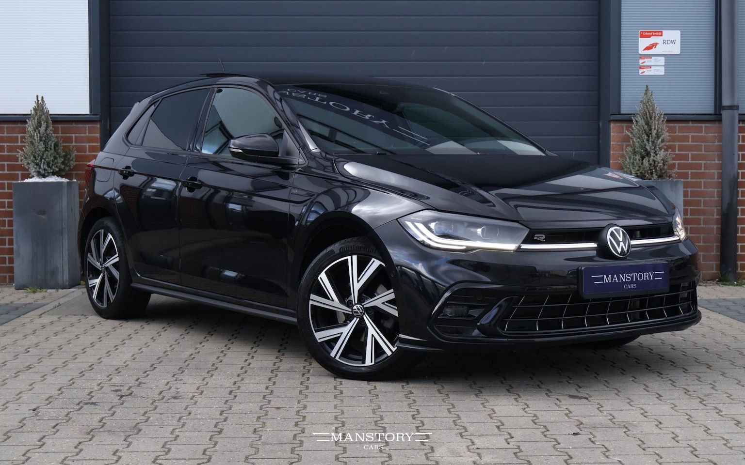 Volkswagen Polo - 1.0 TSI R-Line PANO LED DSG STOELVERWARMING - AutoWereld.nl