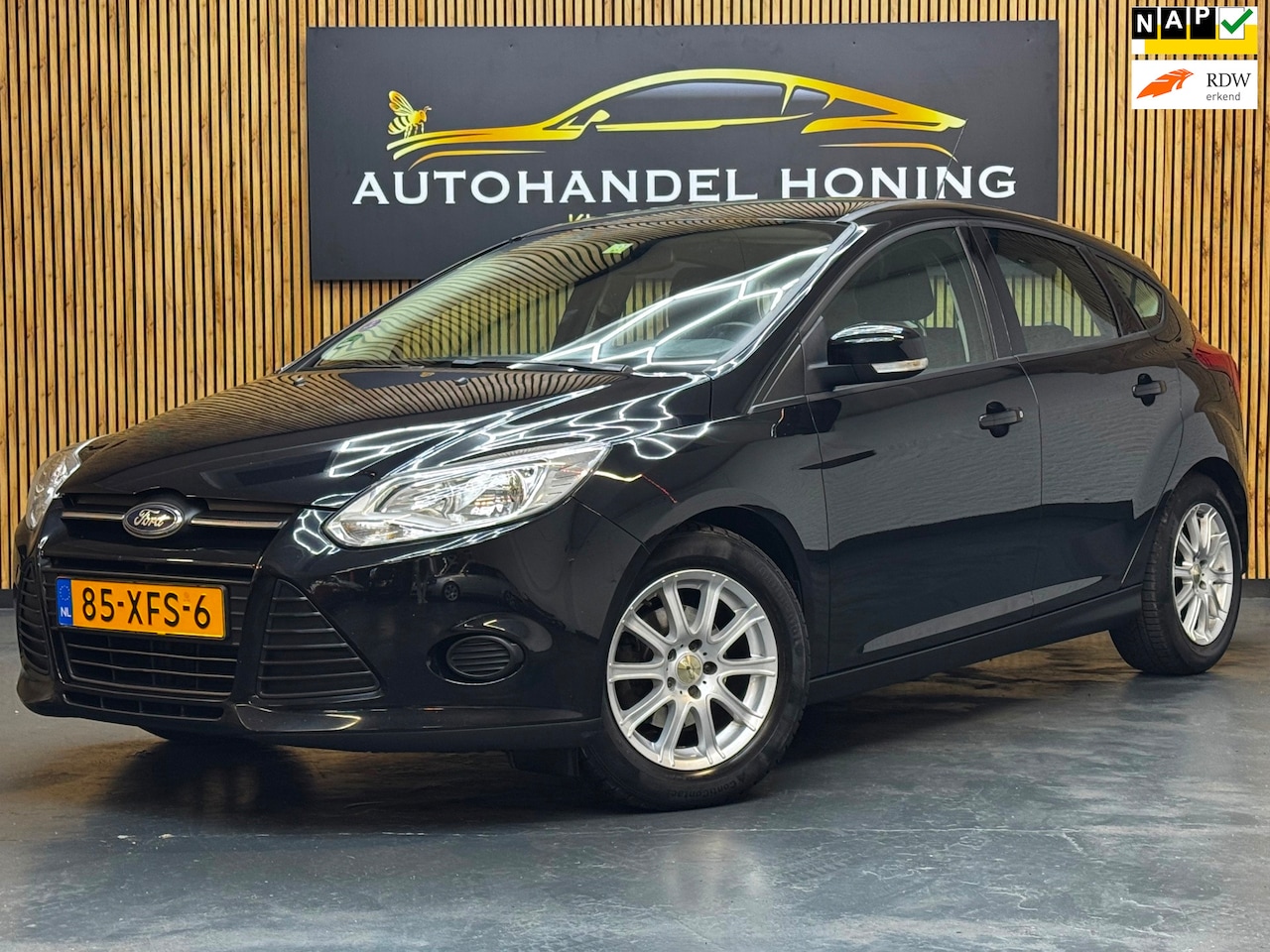 Ford Focus - 1.0 EcoBoost Lease Trend|NAVI|PSENSOR|TREKHAAK|AIRCO|CRUISE|ELEKRAMEN|SPORTVELGEN - AutoWereld.nl