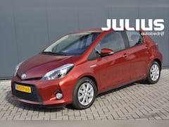 Toyota Yaris - 1.5 Full Hybrid Aspiration, Navi, Camera als nieuw