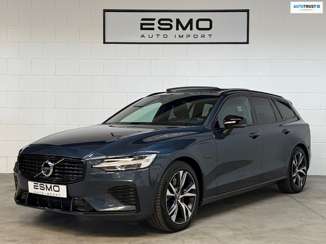 Volvo V60 - 2.0 T6 Recharge AWD R-Design Panoramadak HUD Trekhaak ACC - AutoWereld.nl