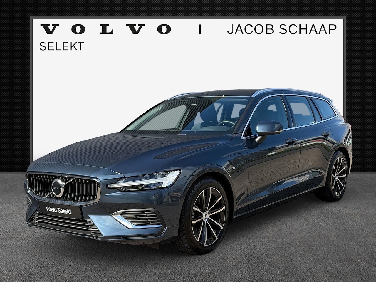 Volvo V60 - T6 Plug-in hybrid AWD Essential Bright | Leder | Trekhaak | Adaptieve Cruise | All Season - AutoWereld.nl
