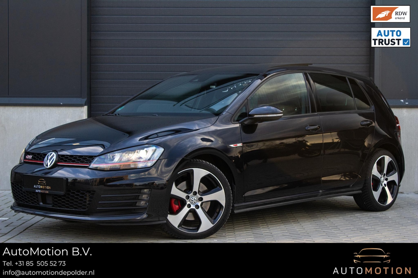 Volkswagen Golf - 2.0 TSI GTI Performance PANO CAMERA LEDER ELEKTRISCHE STOELEN - AutoWereld.nl