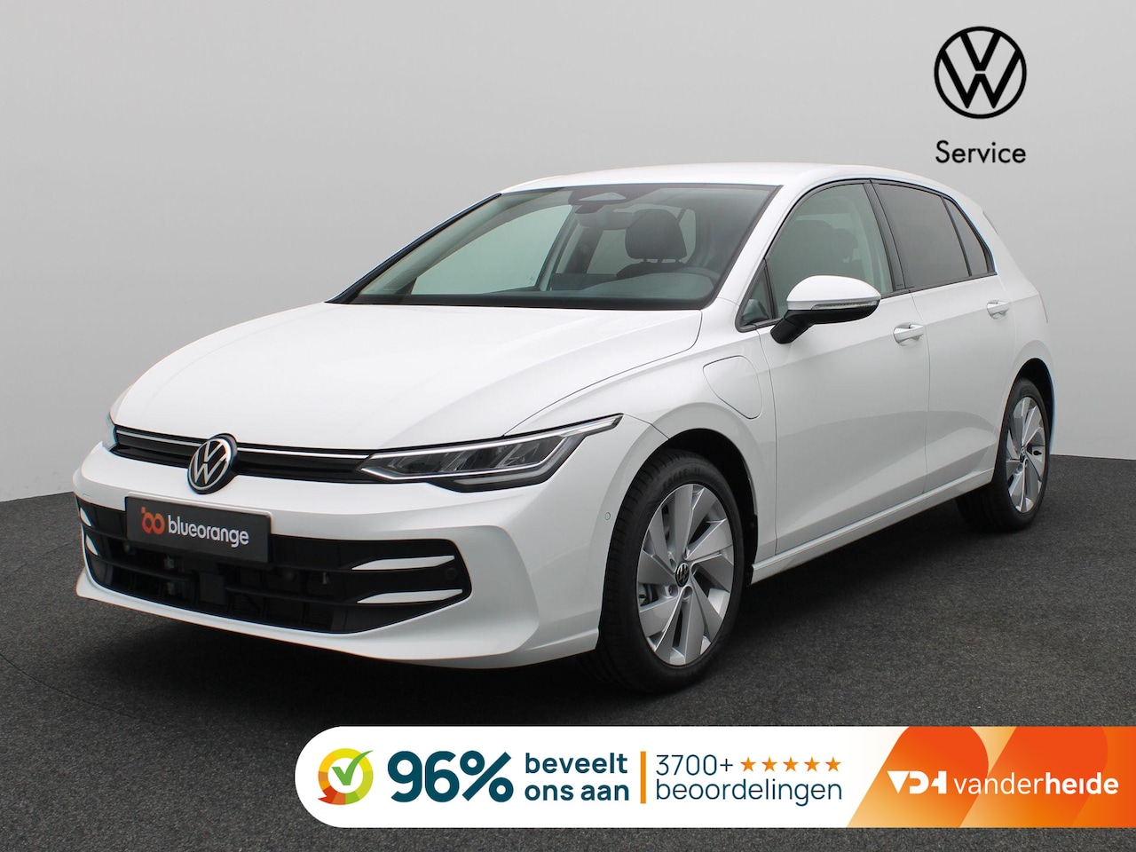 Volkswagen Golf - 1.5 eHybrid Life Edition 204PK DSG Trekhaak, Memorystoel, Ergo Active Stoelen, 17" LM Velg - AutoWereld.nl