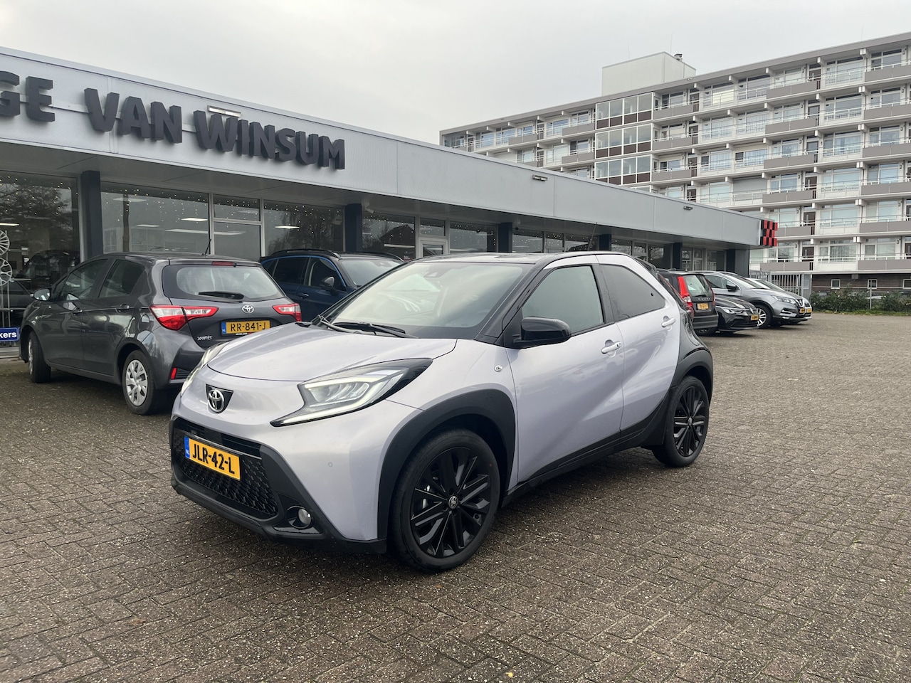 Toyota Aygo X - 1.0 VVT-i S-CVT JBL AUTOMAAT! Applecarplay/Android Auto Stoelverwarming Lmv Pdc Acamera Cr - AutoWereld.nl