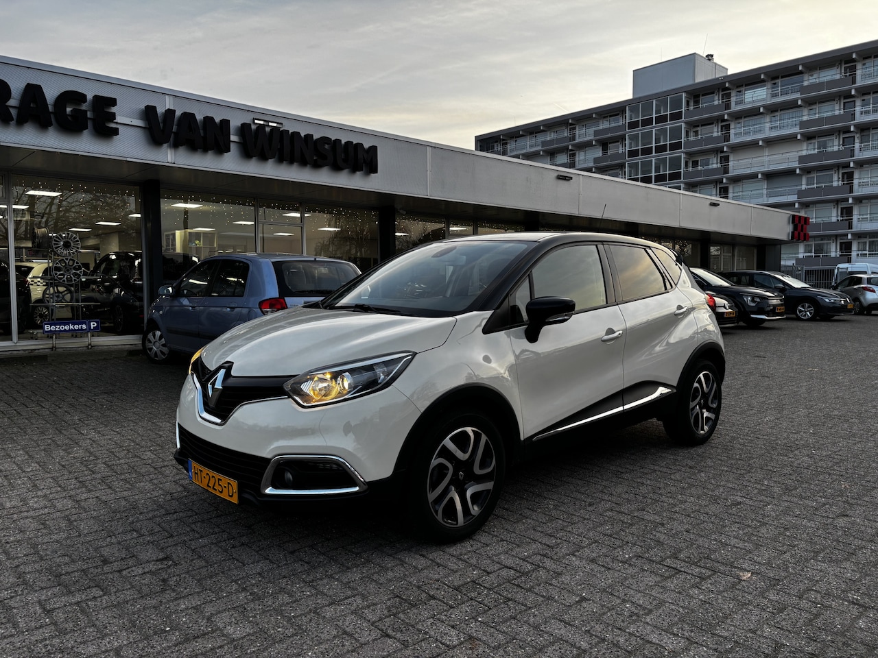 Renault Captur - 1.2 TCe Dynamique Lmv Pdc Acamera Navi Cruise Nap - AutoWereld.nl