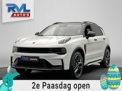 Lynk & Co 01 - 1.5 More Leder | Pano | Stoel+Stuurwielverwarming | Keyless