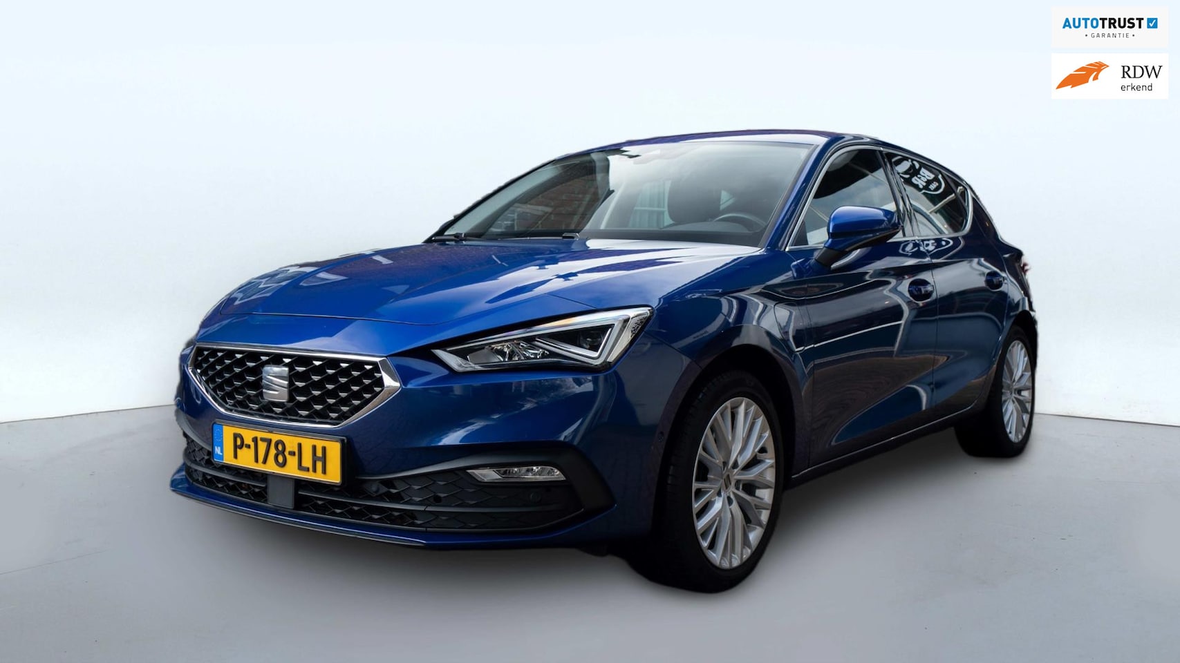 SEAT Leon - 1.4 TSI eHybrid PHEV FR/ AppleCarP/Adaptief Cruise/Achteruitrij Ass/ afm. trekhaak - AutoWereld.nl