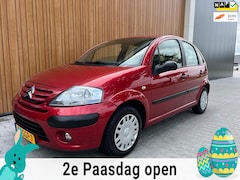 Citroën C3 - 1.4i LIGNE PRESTIGE + 5DRS + NAVI + CLIMA