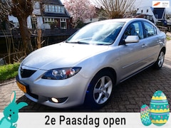 Mazda 3 - 3 1.6 Touring Sedan 105pk Clima Historie Degelijke Jap