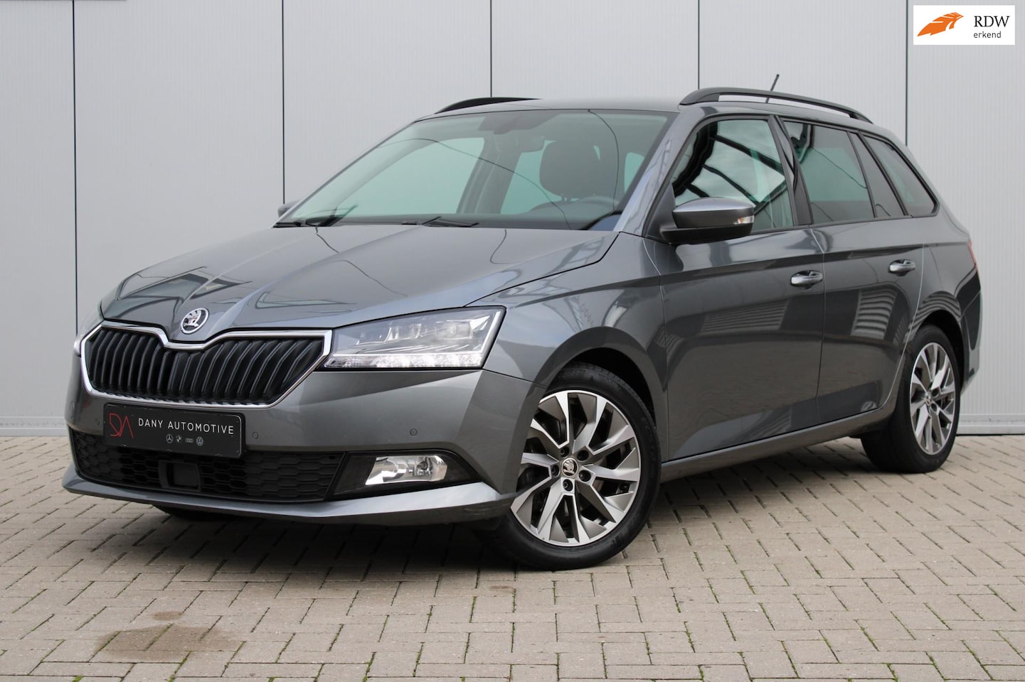 Skoda Fabia - 1.0 TSI 1 Jaar GARANTIE I ACC I CARPLAY I LED I AUTOMAAT I 16INCH I CLIMA I CRUISE I 1E EI - AutoWereld.nl