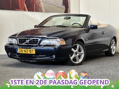Volvo C70 Convertible - 2.0 T TOURER BLACK YOUNGTIMER CLIMATE CONTROL STOELVERWARMING ELEKTRISCHE KAP RADIO/CD PDC