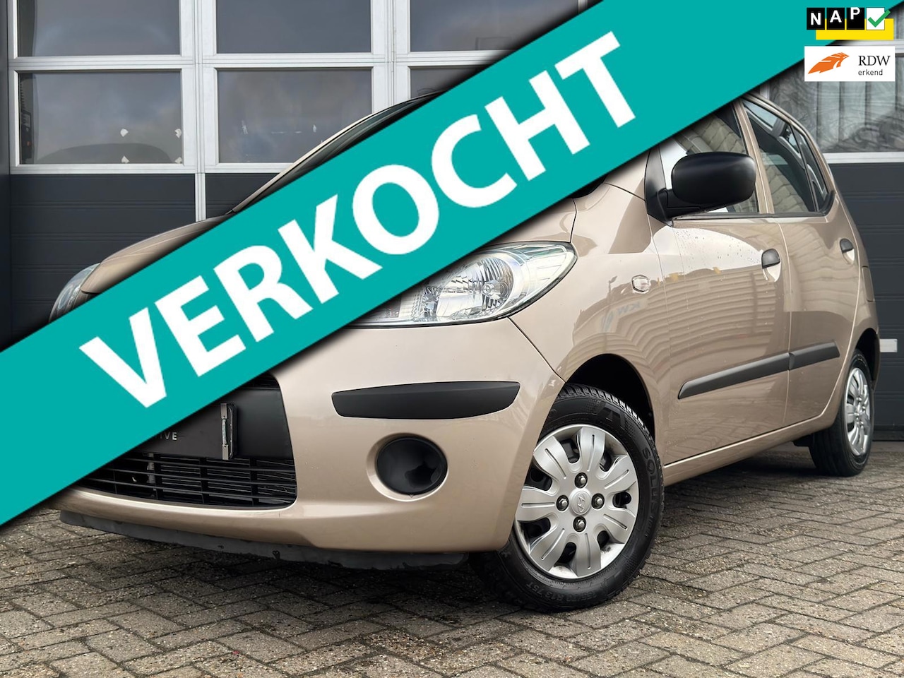 Hyundai i10 - 1.1 Active Cool / 49.000km / NL-auto / Airco - AutoWereld.nl