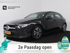 Mercedes-Benz A-klasse - 180 Business Solution (ACHTERUITRIJCAMERA, CRUISE CONTROL, NAVIGATIE, PARKEERSENSOREN)
