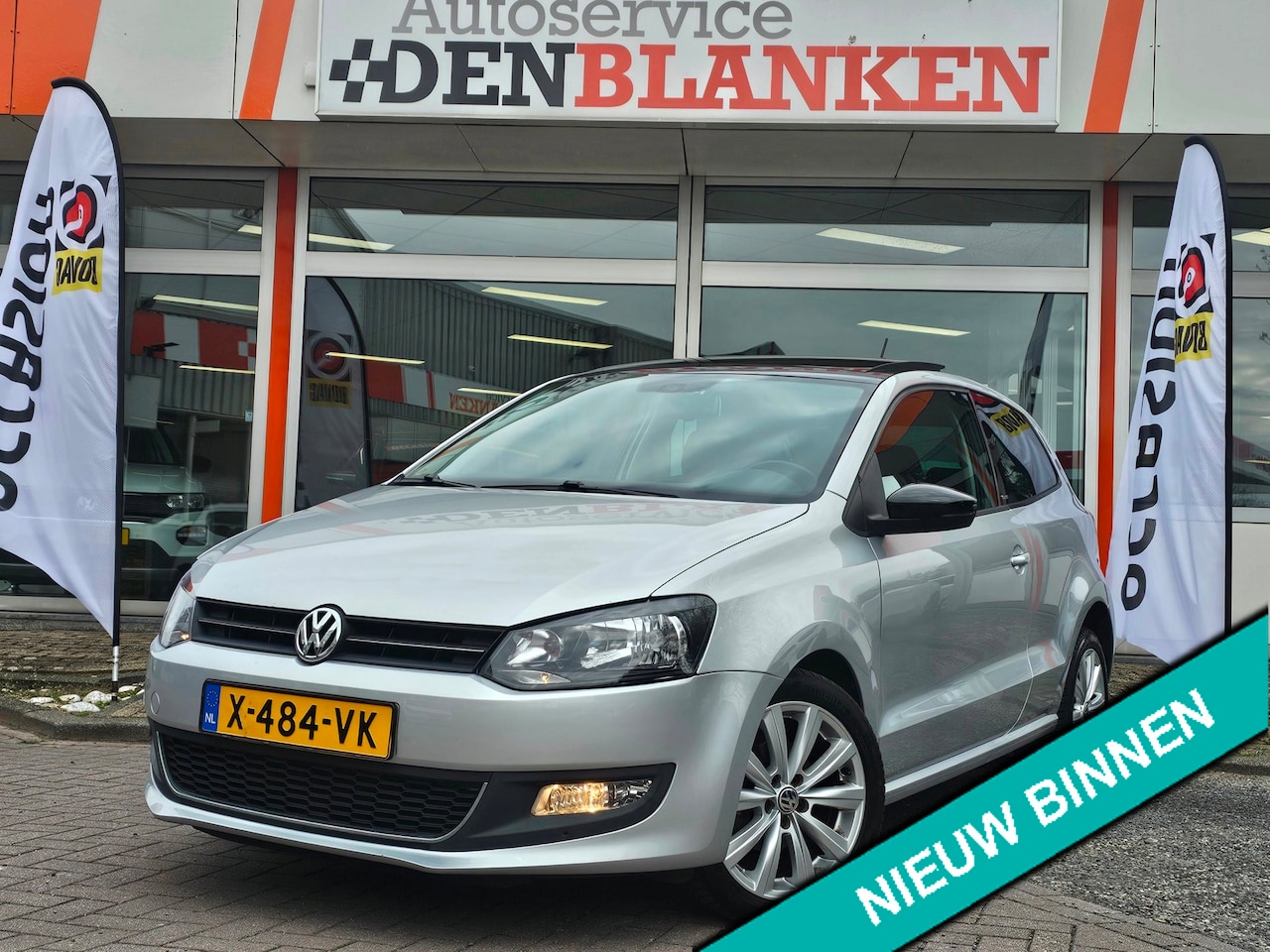 Volkswagen Polo - 1.4-16V Highline 3drs BJ.2011 / Panodak / Camera / Navi / 16"Lmv !! - AutoWereld.nl