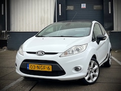 Ford Fiesta - 1.25 Titanium | Airco | Clima | Cruise | 16 Inch Sportwielen | PDC | Nieuwe Distributieset