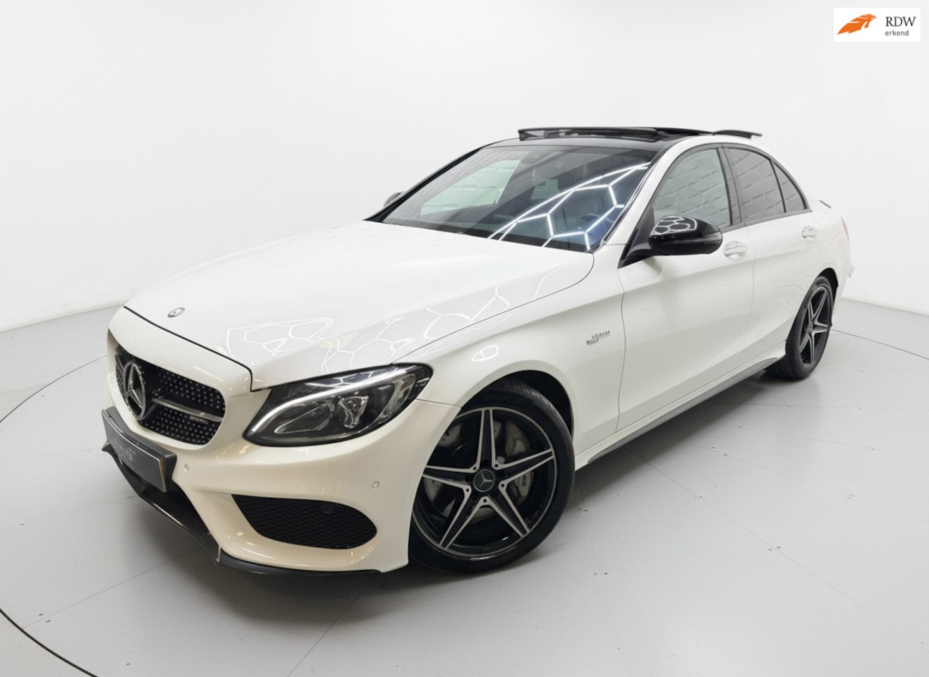 Mercedes-Benz C-klasse - AMG 43 4MATIC PANO KEYLESS SFEER - AutoWereld.nl